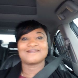 Meet your Posher, Deborah